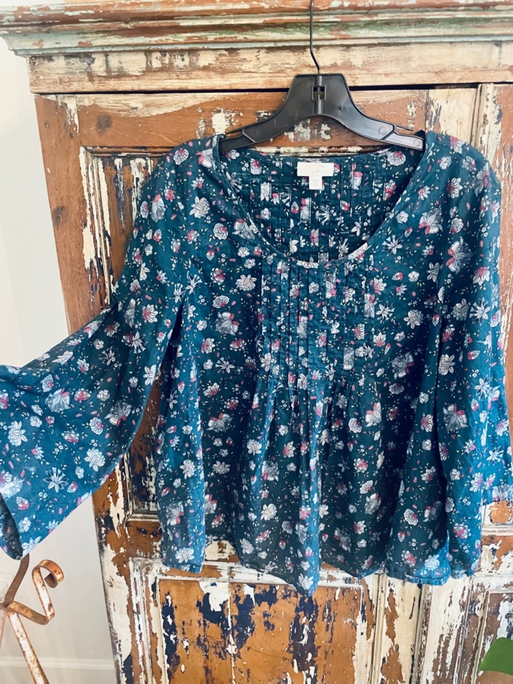 J. Jill Teal Floral Pintuck Peasant Top Folkloric Vine‎ M Perite